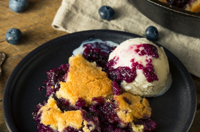 Keto Easy Blueberry Cobbler